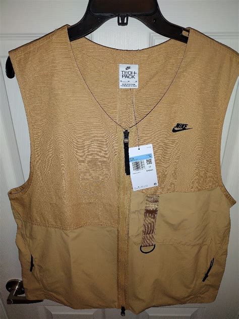 nike tech vest maat 164|Nike Sportswear Tech Pack Men's Unlined Vest, Twine/Black, .